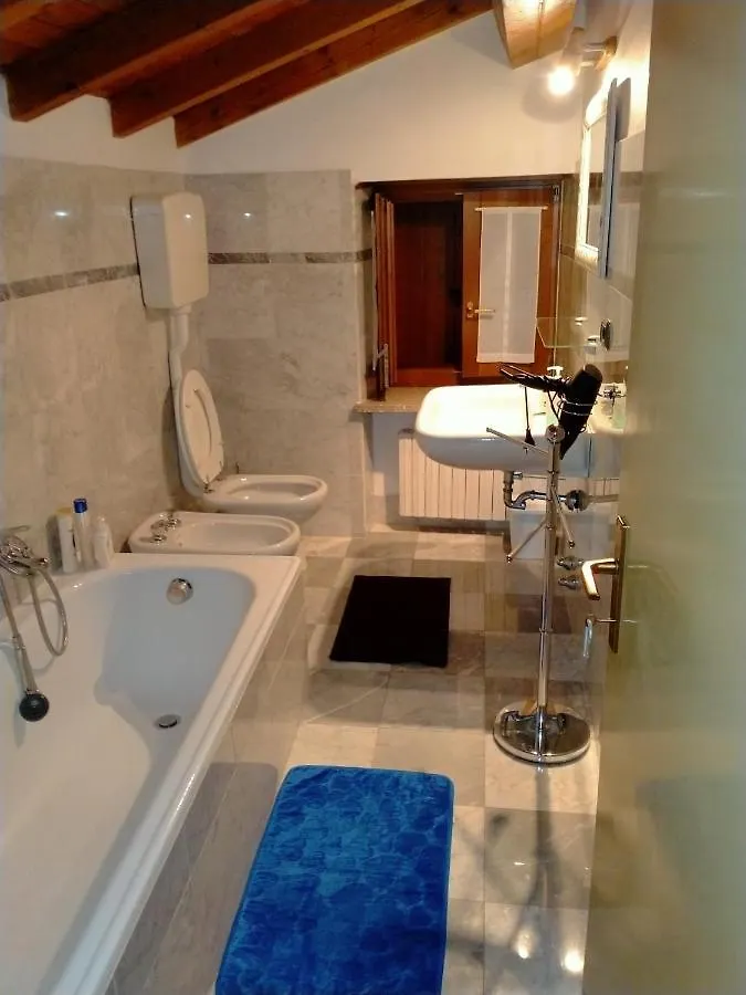 Aurora Bed & Breakfast Cavaion Veronese 0*,  Italy